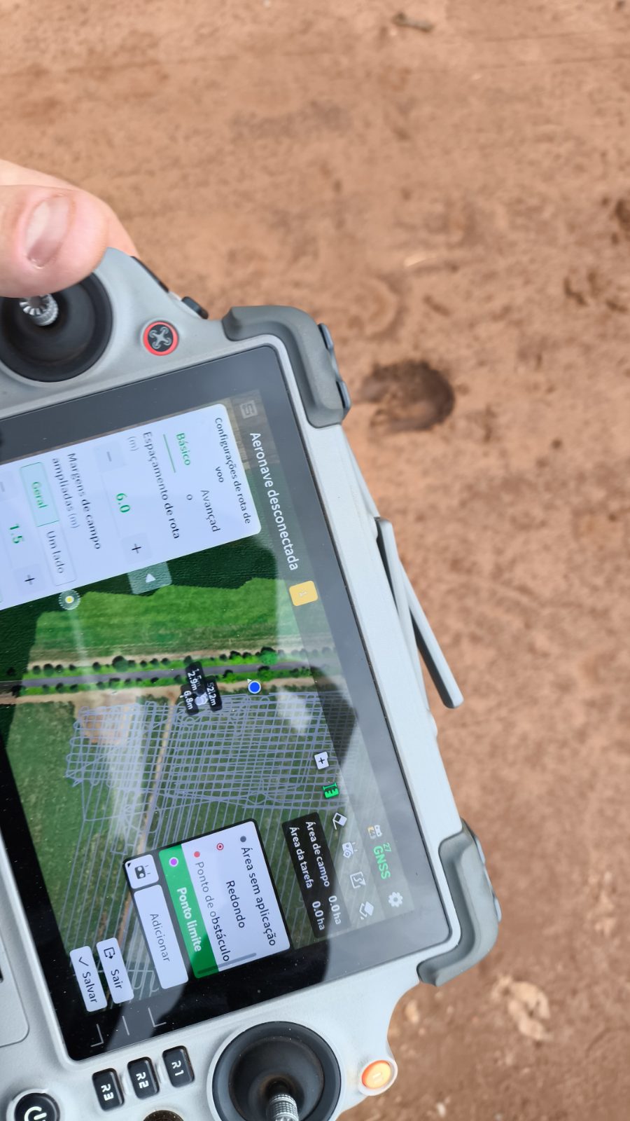Foto da operação Treinamento de pulverizacao e mapeamento com radio controle
